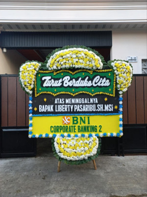 Papan Bunga Duka di Medang