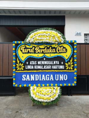 Papan Bunga Duka di Medang